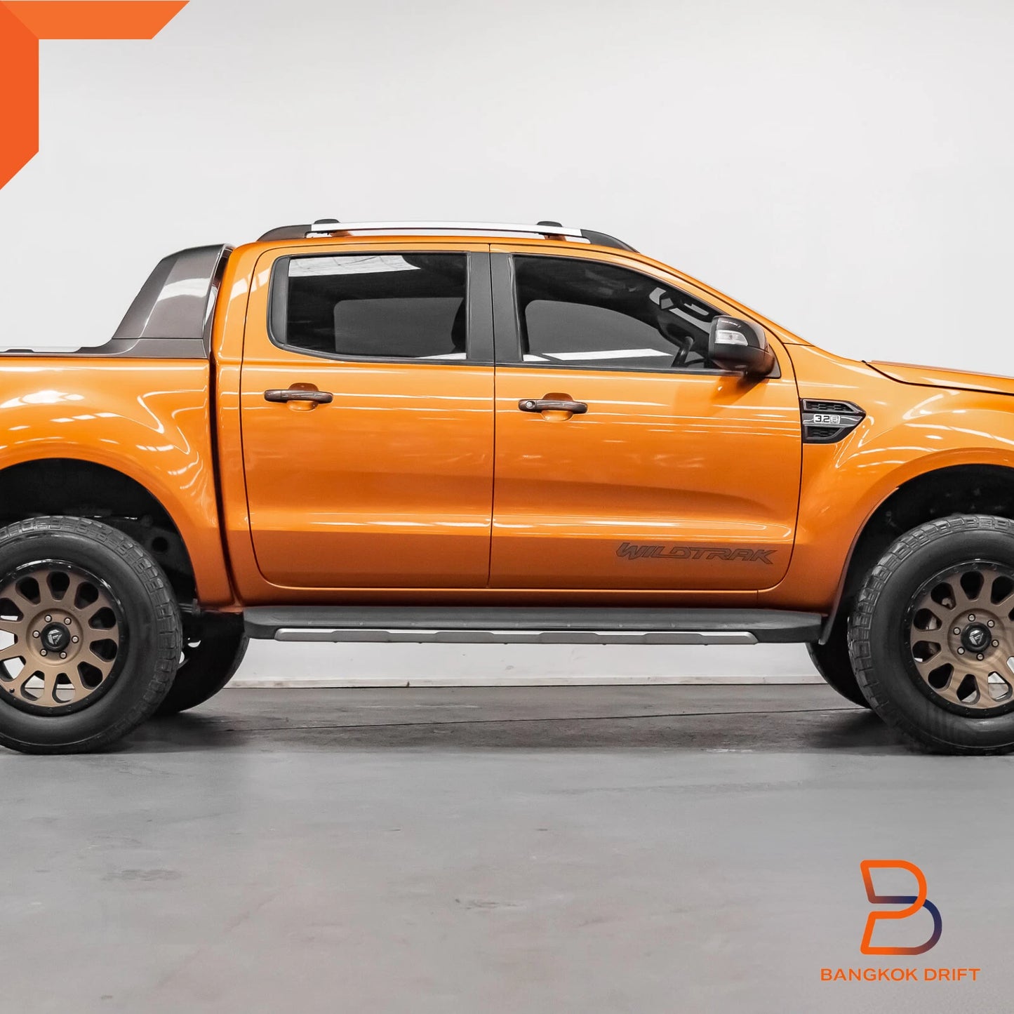 Wildtrak Side Door Decal Sticker Dark Grey for Ford Ranger PX2 T6 (2015-2018)