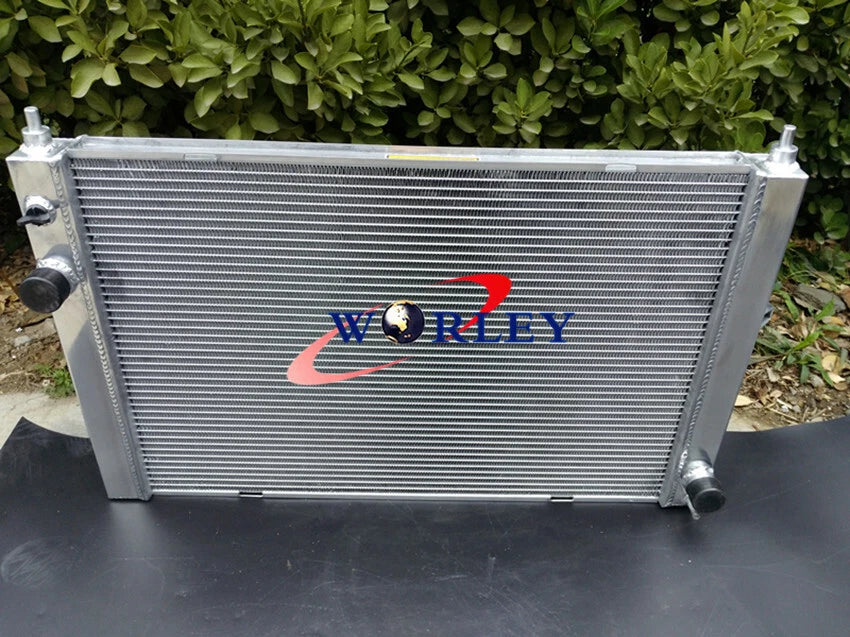 3 Core Aluminum Radiator for Land Rover Discovery II V8 4.0 4.6 (1999-2004)