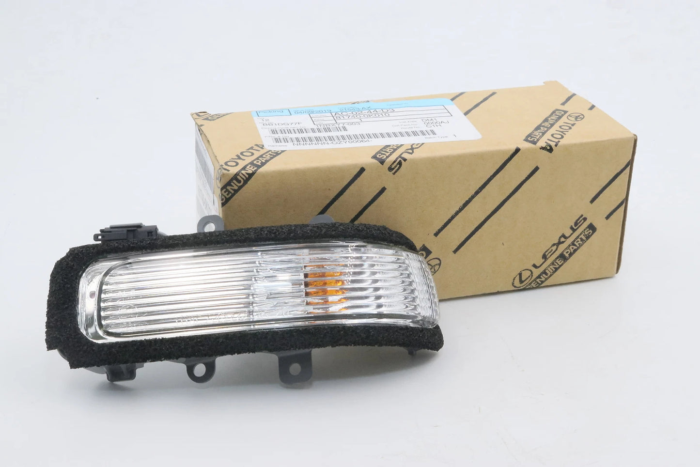 LH Mirror Turn Signal Light Cover for Toyota Hilux GGN15 GGN25 KUN16 2011-2015