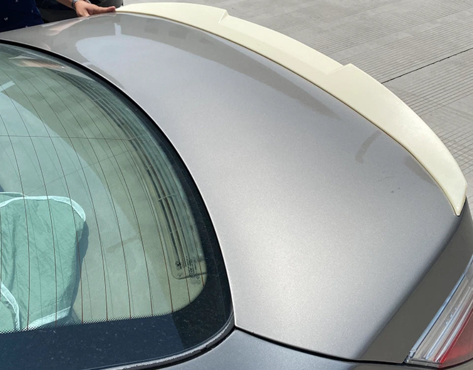 Unpainted M4 Style Rear Trunk Spoiler for BMW E60 5 Series Sedan (2003-2010)