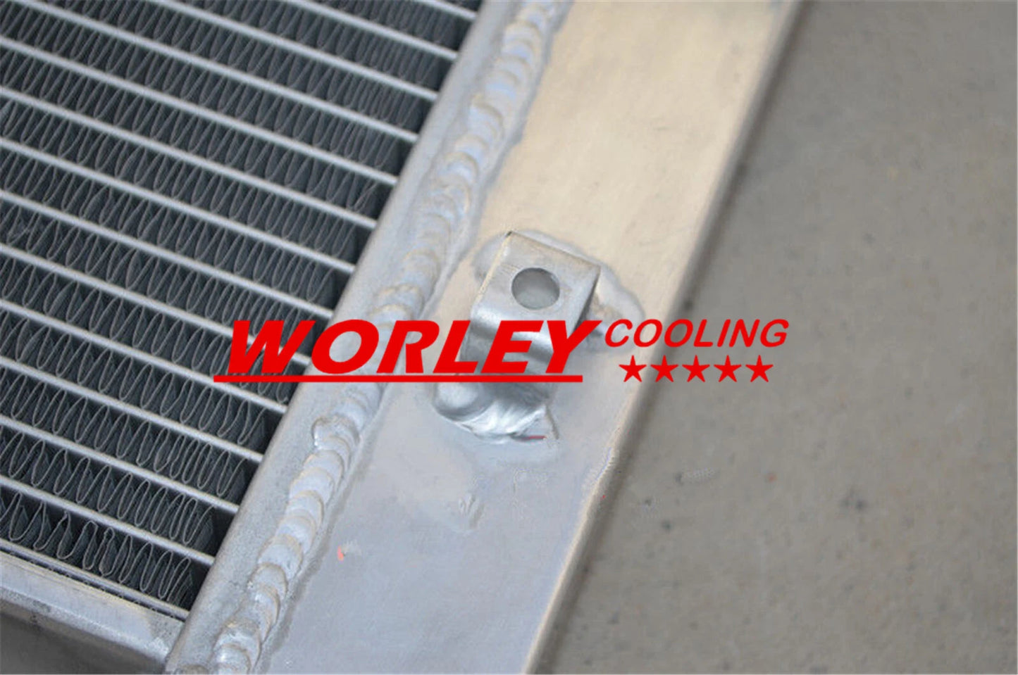 Aluminum Radiator + Blue Hoses for Holden Commodore VS V6 3.8L (1995-1997)