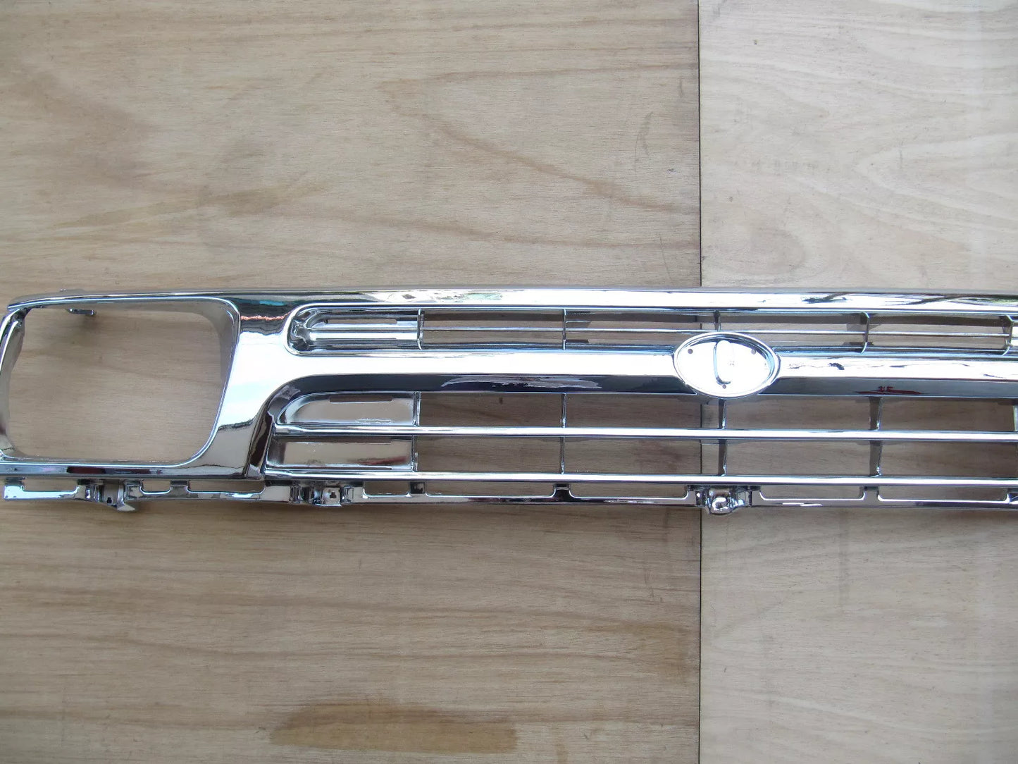 Chrome Grill for Toyota Hilux Truck 2WD (1992-1995) with Clips