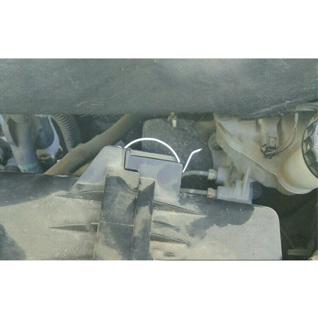 Silver Metal Lid Clip Air Filter Clamp for Toyota Sk