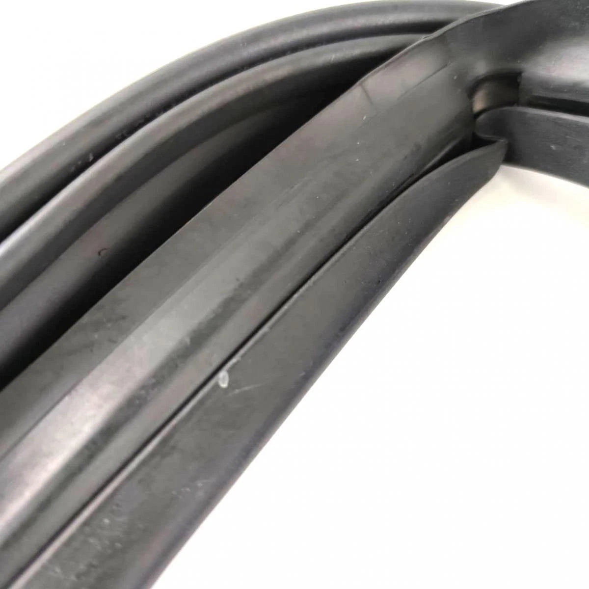 Side Window Quarter Rubber Rear RH Fits Toyota Starlet KP60 KP61 3D 1978-84 D05