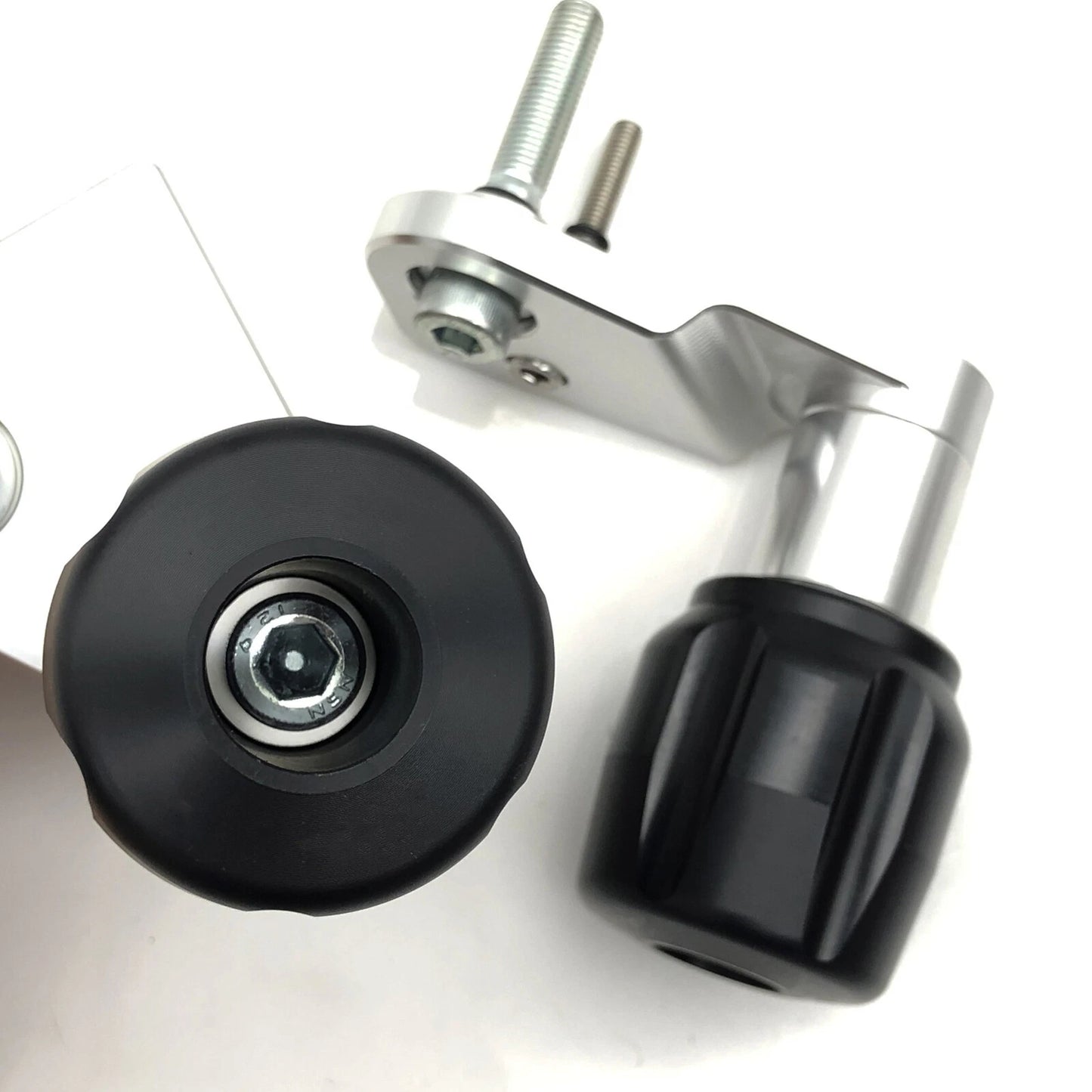 Silver Crash Bobbins Sliders Kit for SUZUKI GSX-R1000 (2017-2022)