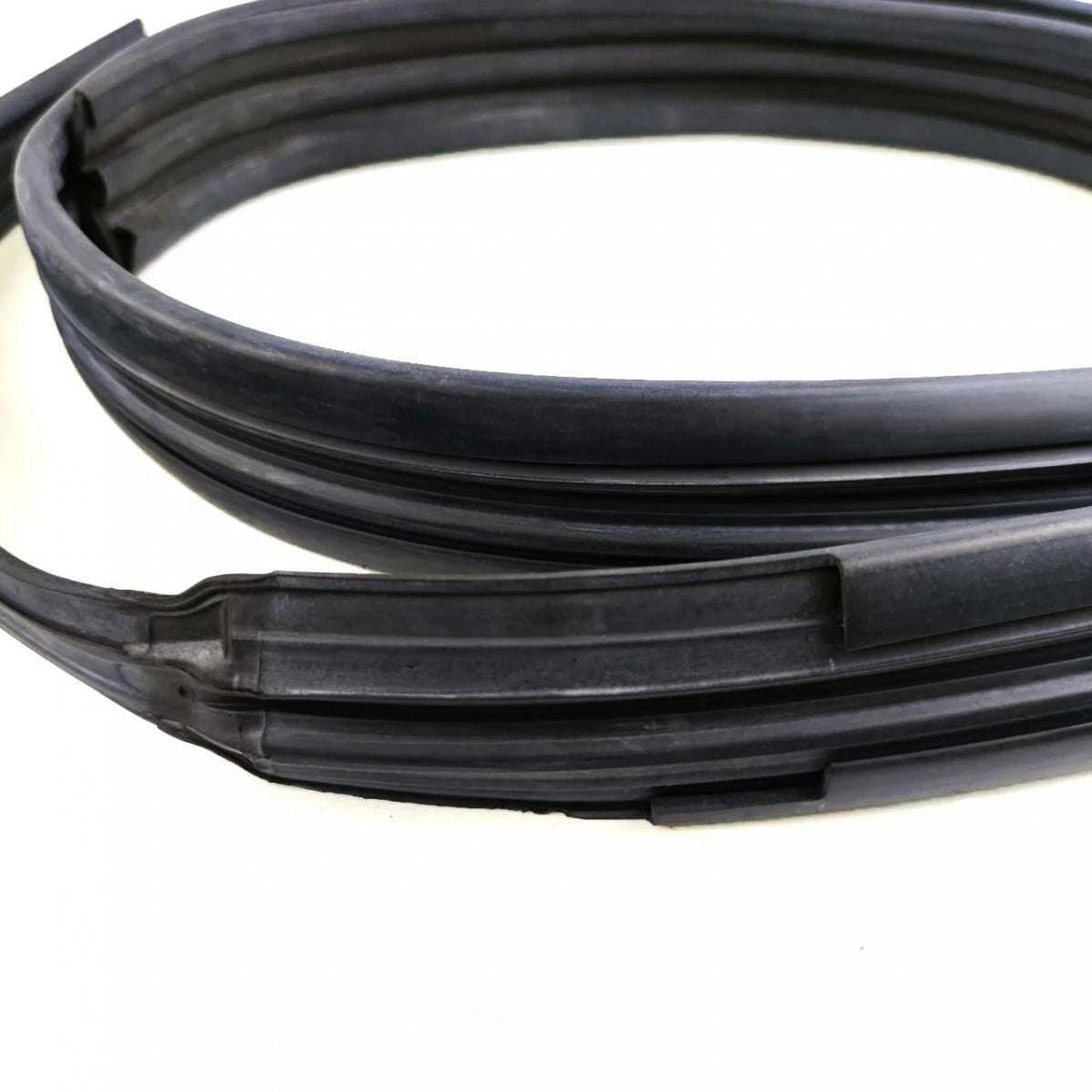 Glass Run Door Channel Weatherstrip Right Fits Isuzu ELF NQR NLR Truck 2007-16