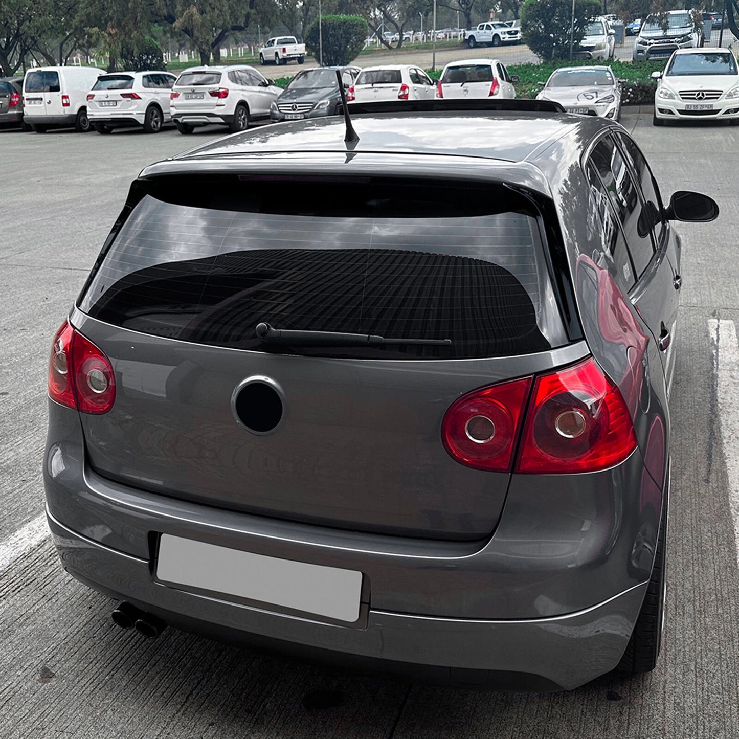 2 x Gloss Black Rear Window Spoiler Trim for VW Golf 5 GTI R32 (2003-2009)