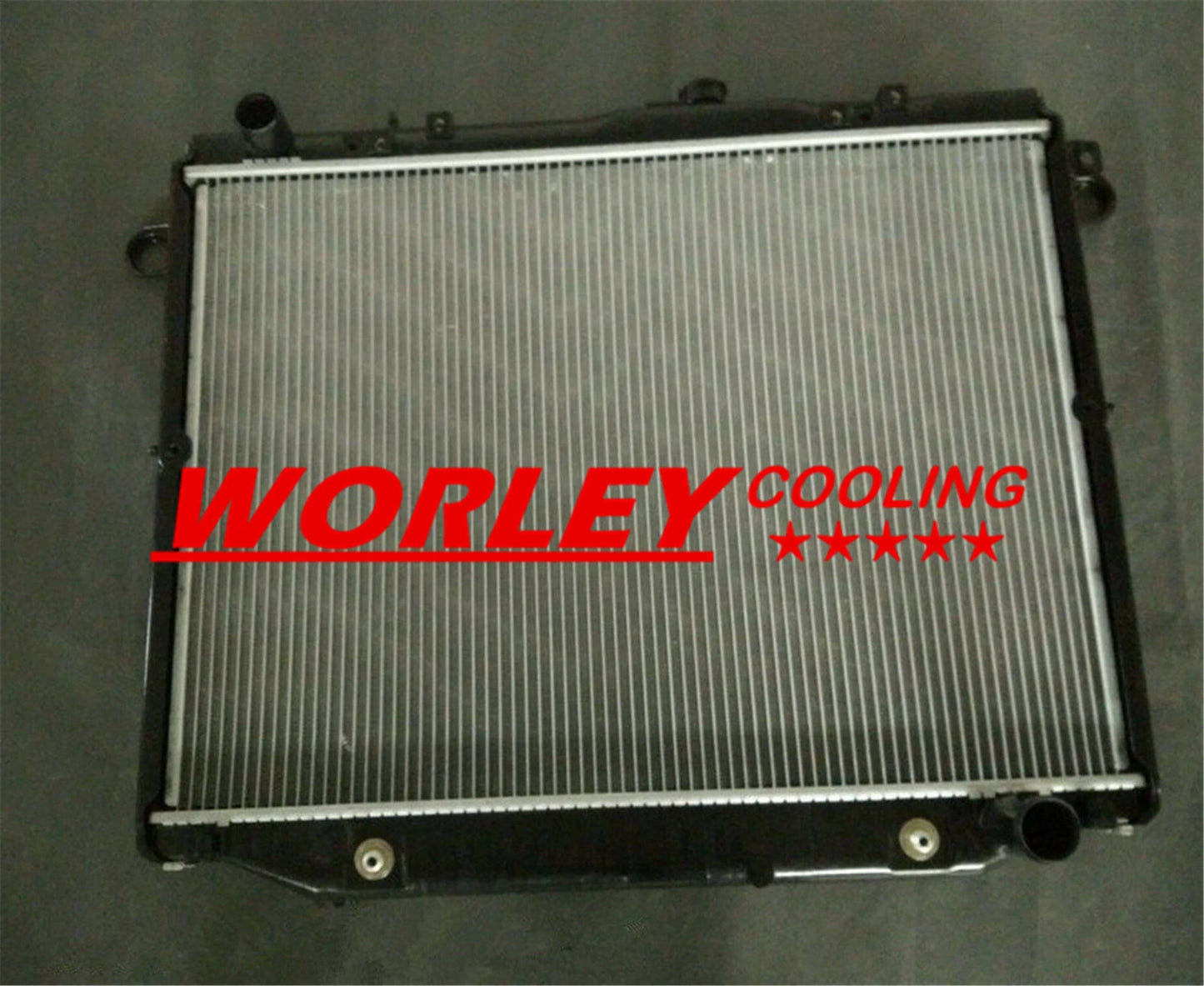 Radiator for Toyota LandCruiser 100 Series HDJ100R 4.2L Turbo Diesel (1998-2002)