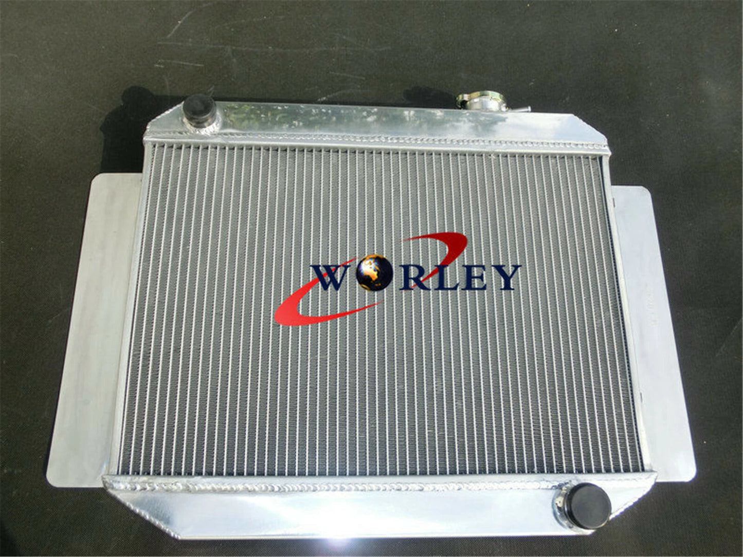 Aluminum Radiator for HOLDEN Kingswood HD HR HK HT HG 6cyl MT (1966-1970)