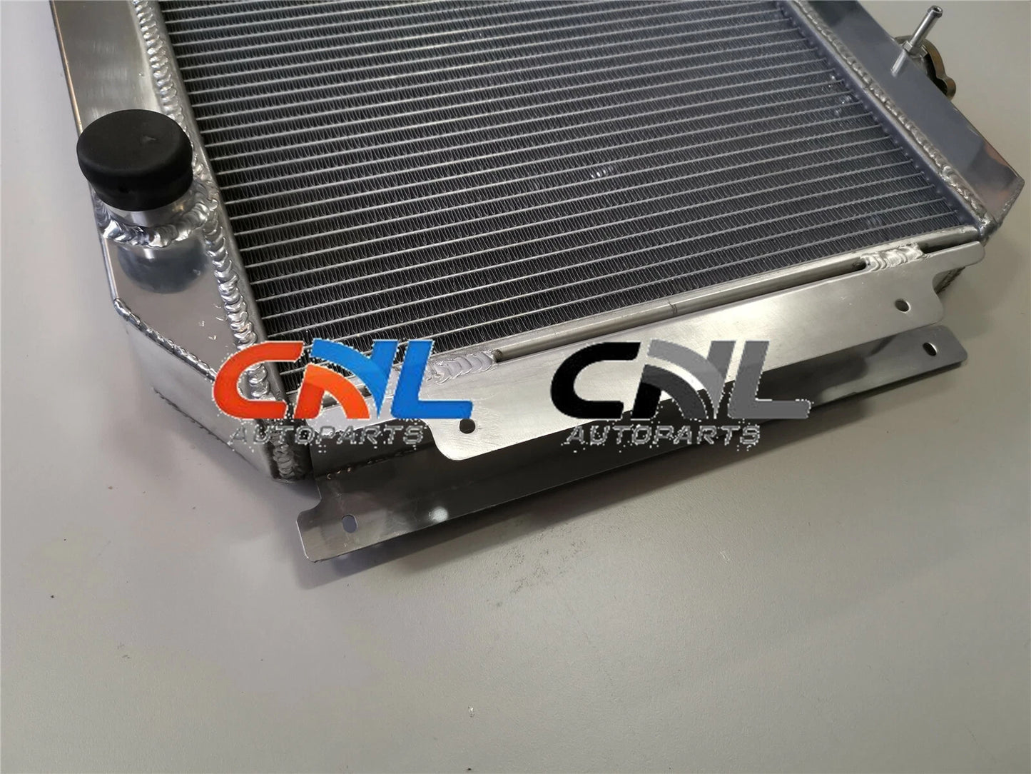 3 Row Aluminum Radiator for Holden Kingswood HQ HJ HX HZ V8 (1971-1980)