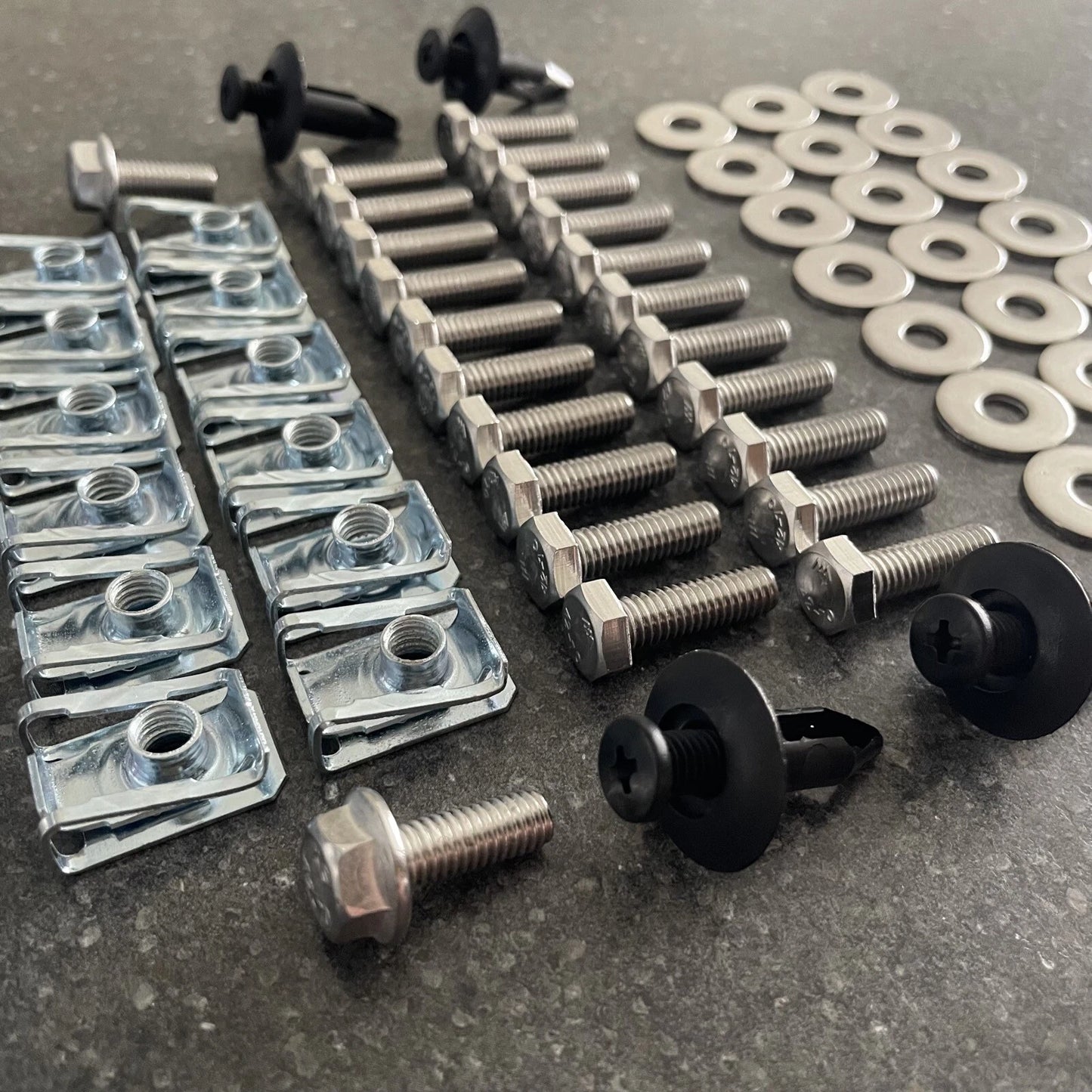 Under Tray Cover Stainless Steel Bolts & Clips for Nissan Navara NP300