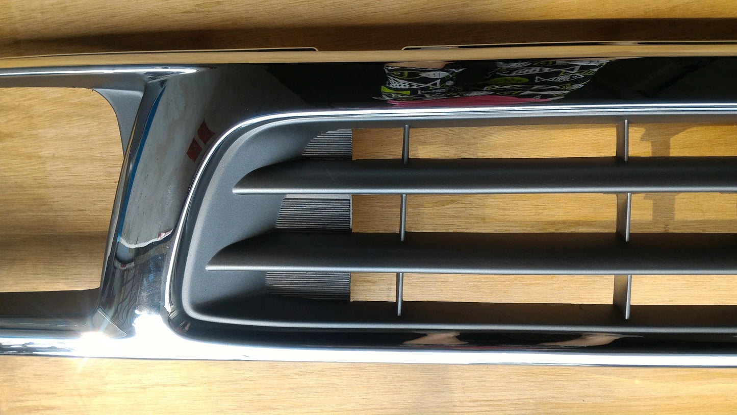Grill for Toyota Hilux 2WD (1998-2001) - Chrome-Painted with Clips
