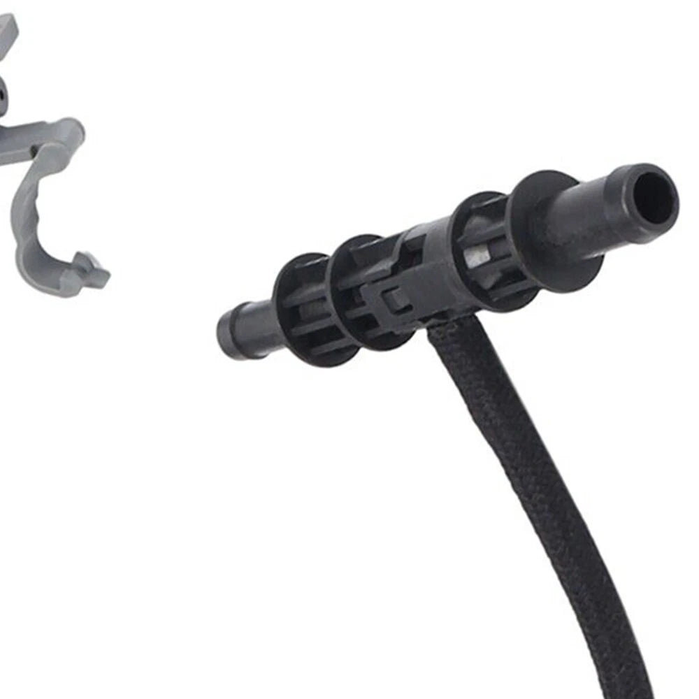 Fuel Return Line Hose 1 x for Mercedes Benz C-Class / E-Class (2002–2014)