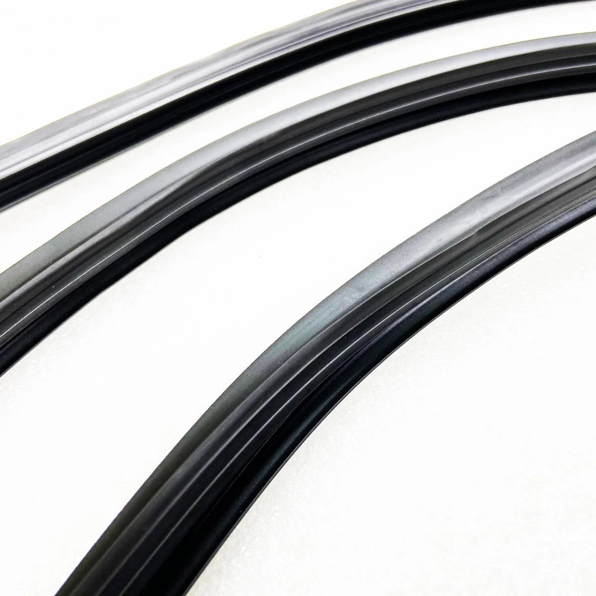 Windshield Rubber Seal Front Fits Toyota Corolla Altis NZE120 Sedan 2001-07 D06