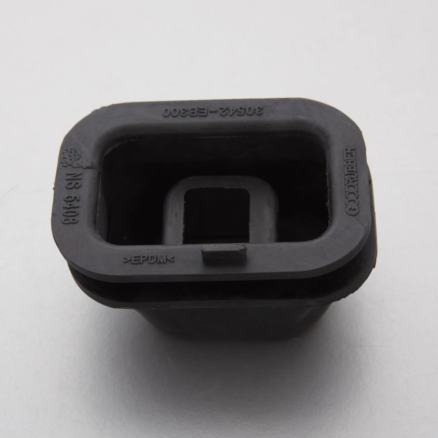 Nissan Navara D40 Clutch Fork Release Rubber Dust Boot for Truck (2005-2015)