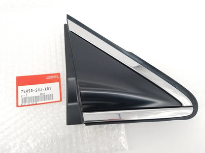 Right Front Pillar Corner Garnish Cover for Honda Odyssey (2005–2010)