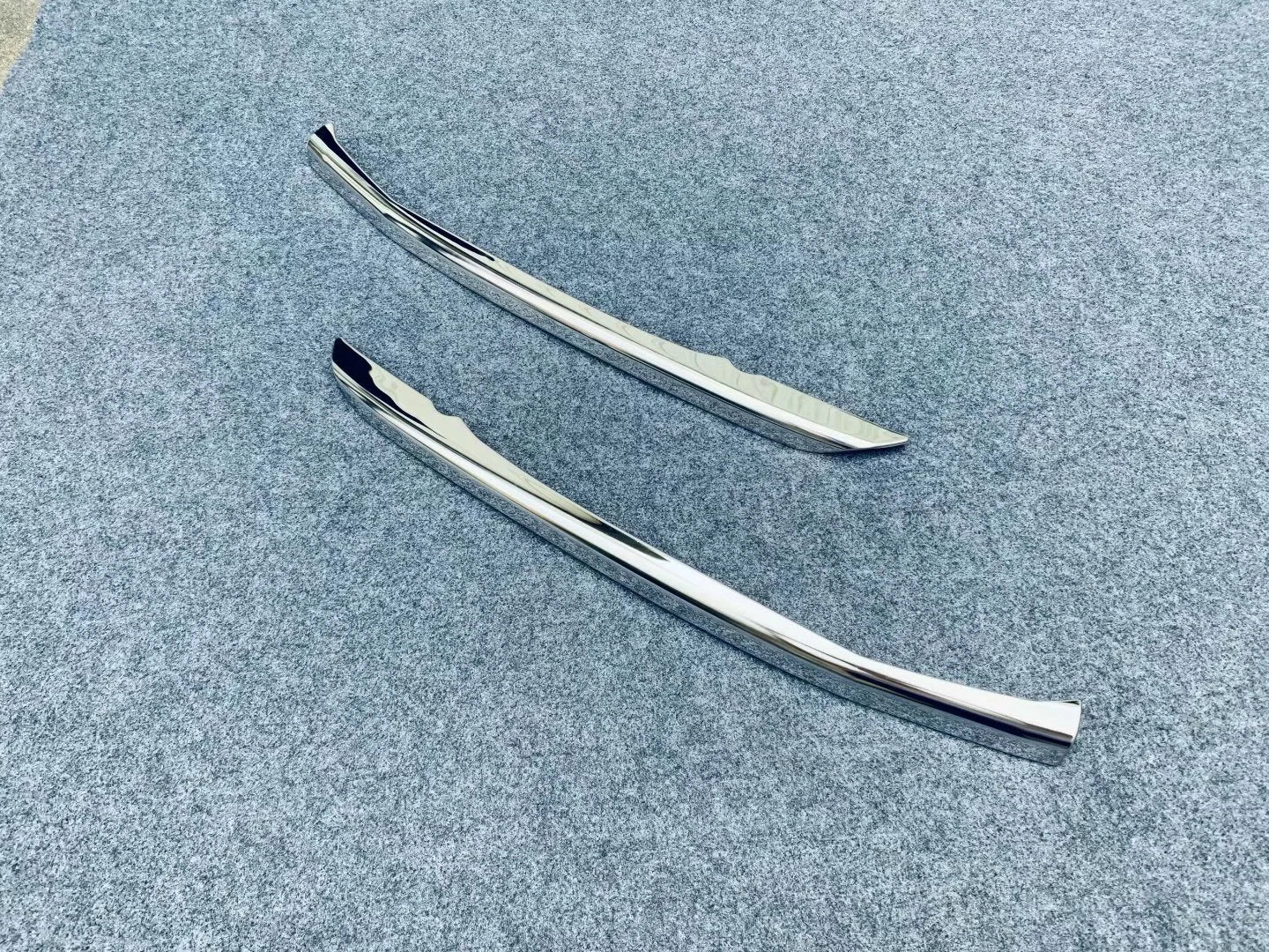 Steel Rear Corner Protector Cover Trim for Toyota Harrier Venza (2020-2024)
