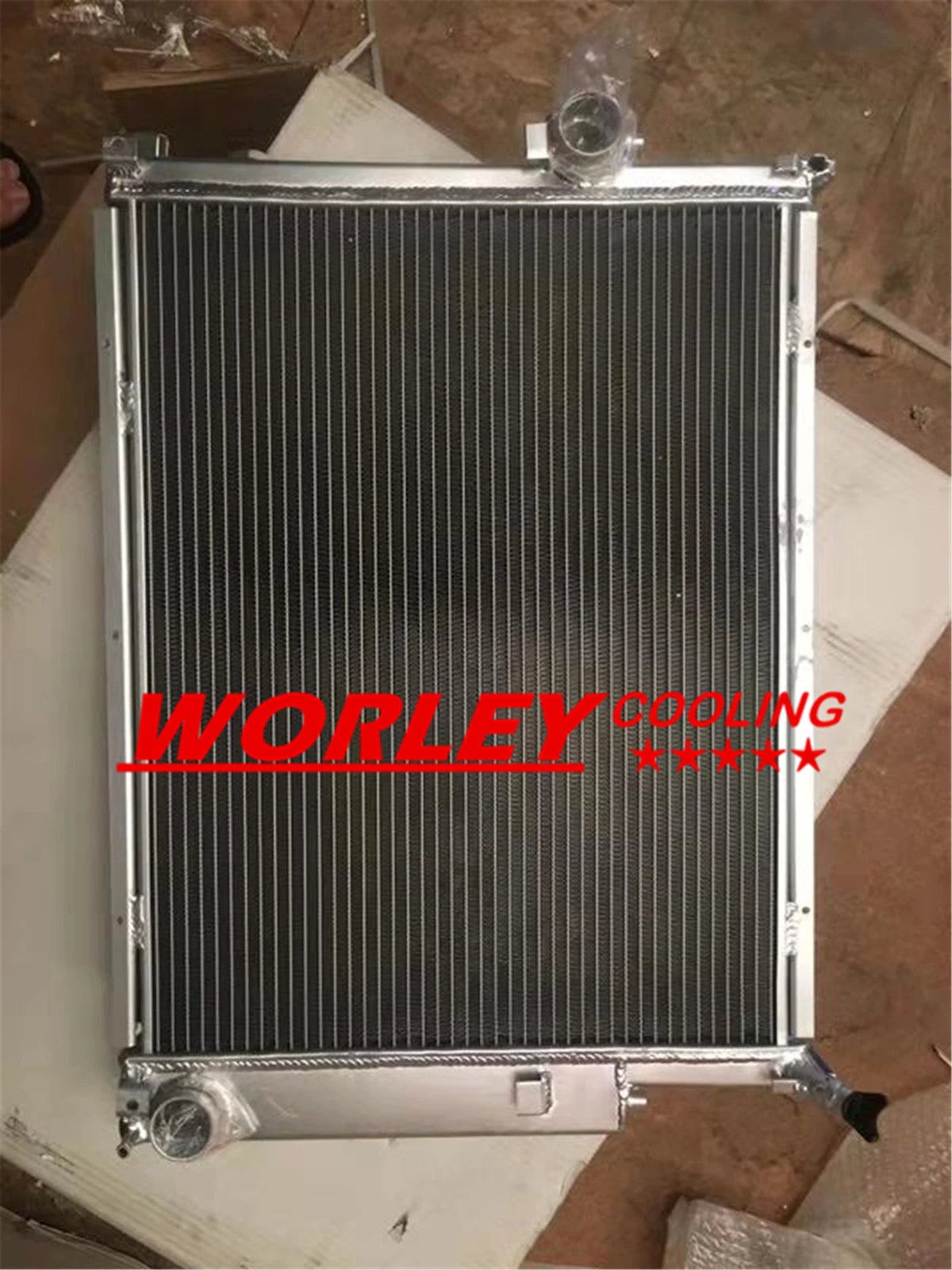 Aluminum Radiator for BMW 3-Series E36 2 x 325i 328i M3 323i (1992-1999)