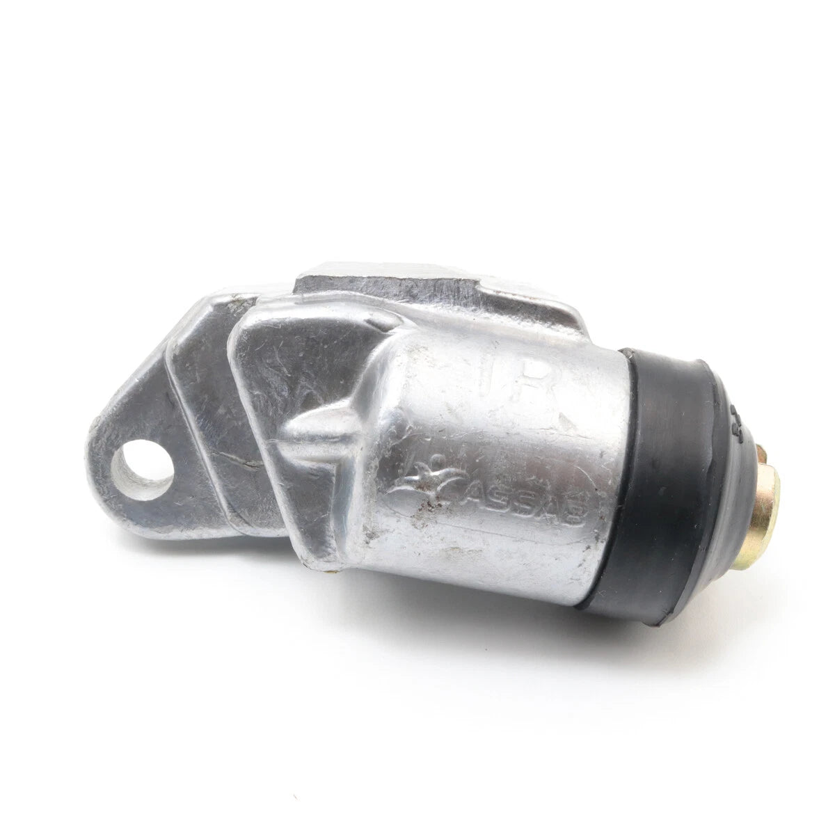Front Lower Right Wheel Brake Cylinder for Datsun 520/521/620/720 J15 Engine