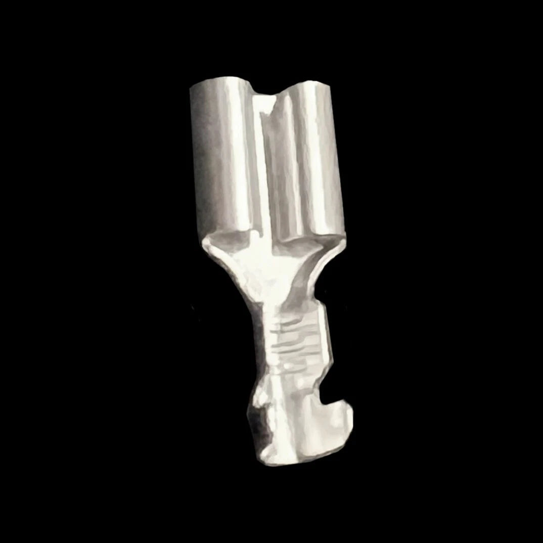 Automotive 2-way plug socket / T-shape plug