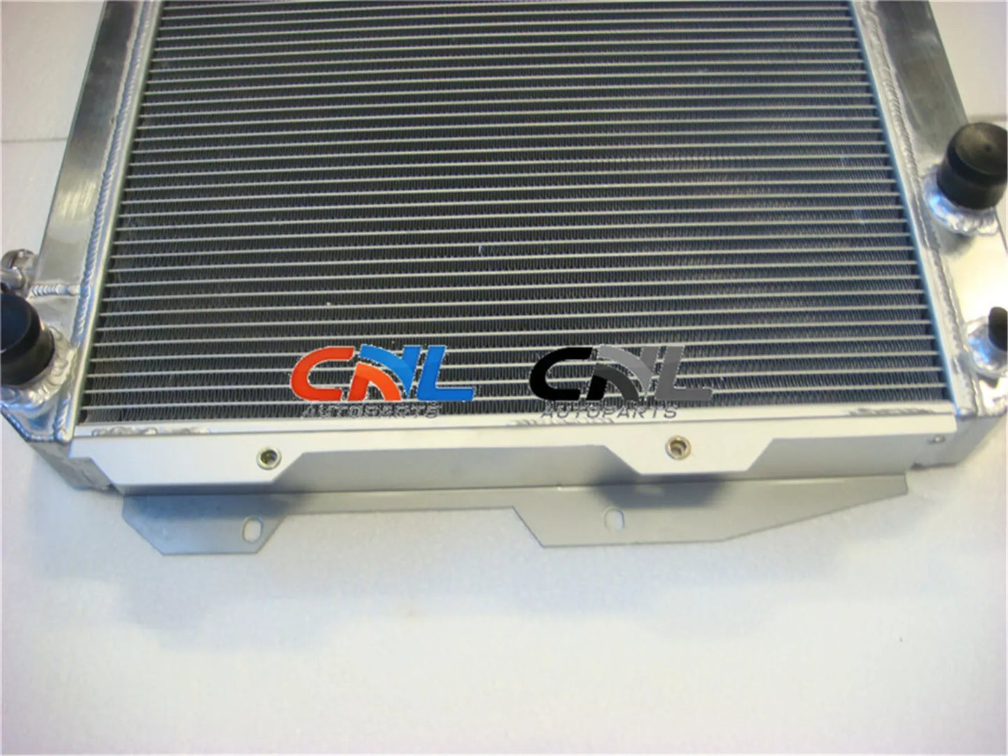 3 Core Aluminum Radiator for Hilux 2.4L 2.8L 4Runner 2L 3L Diesel (1983-1997)
