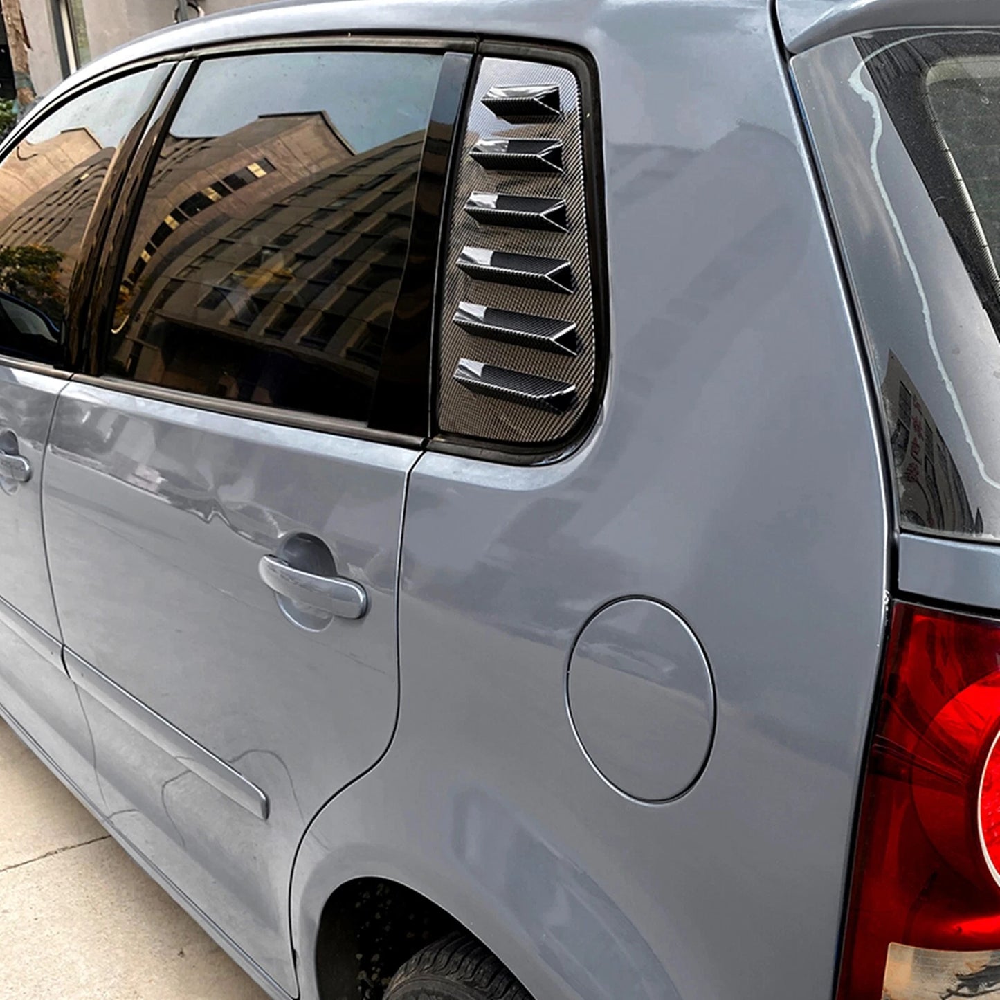 2 x Carbon Style Rear Window Louver Covers for VW Polo MK4 (2001-2009)