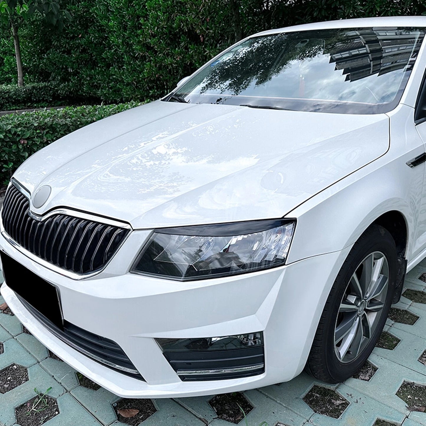 Headlight Eyelid Trim for Skoda Octavia MK3 (2015-2017)
