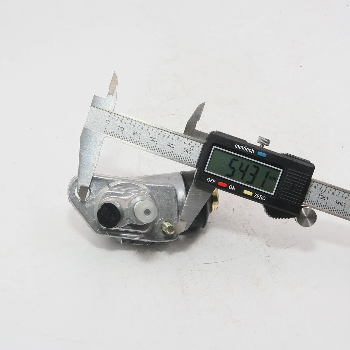 Front Upper Wheel Brake Cylinder for Datsun 620 720 520 521 J15 1968-1996
