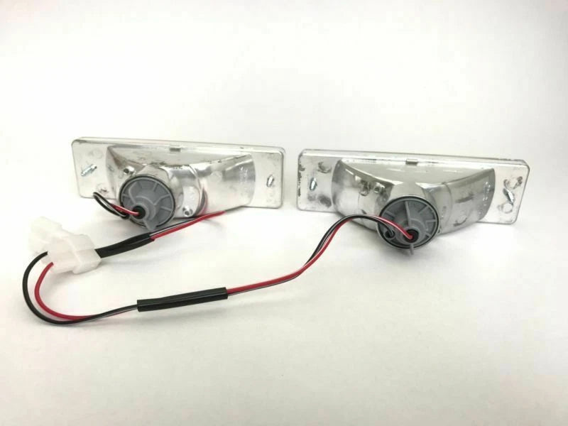 Crystal Lens Bumper Light Lamp 2 x for Mazda 323 B2200 (1980-1989)