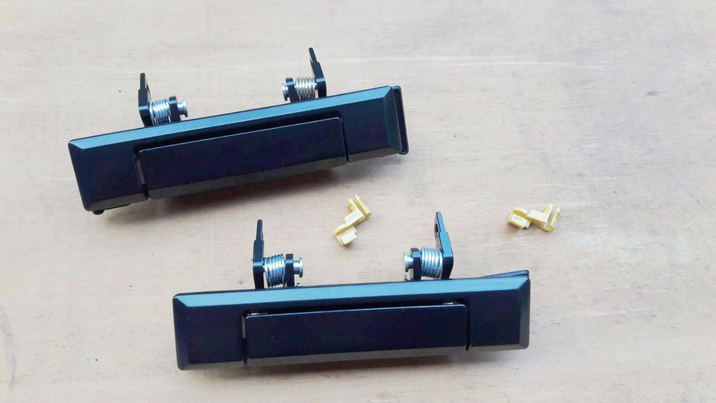 Black Metal Outer Door Handle for Toyota Hilux, Land Cruiser (84-88)