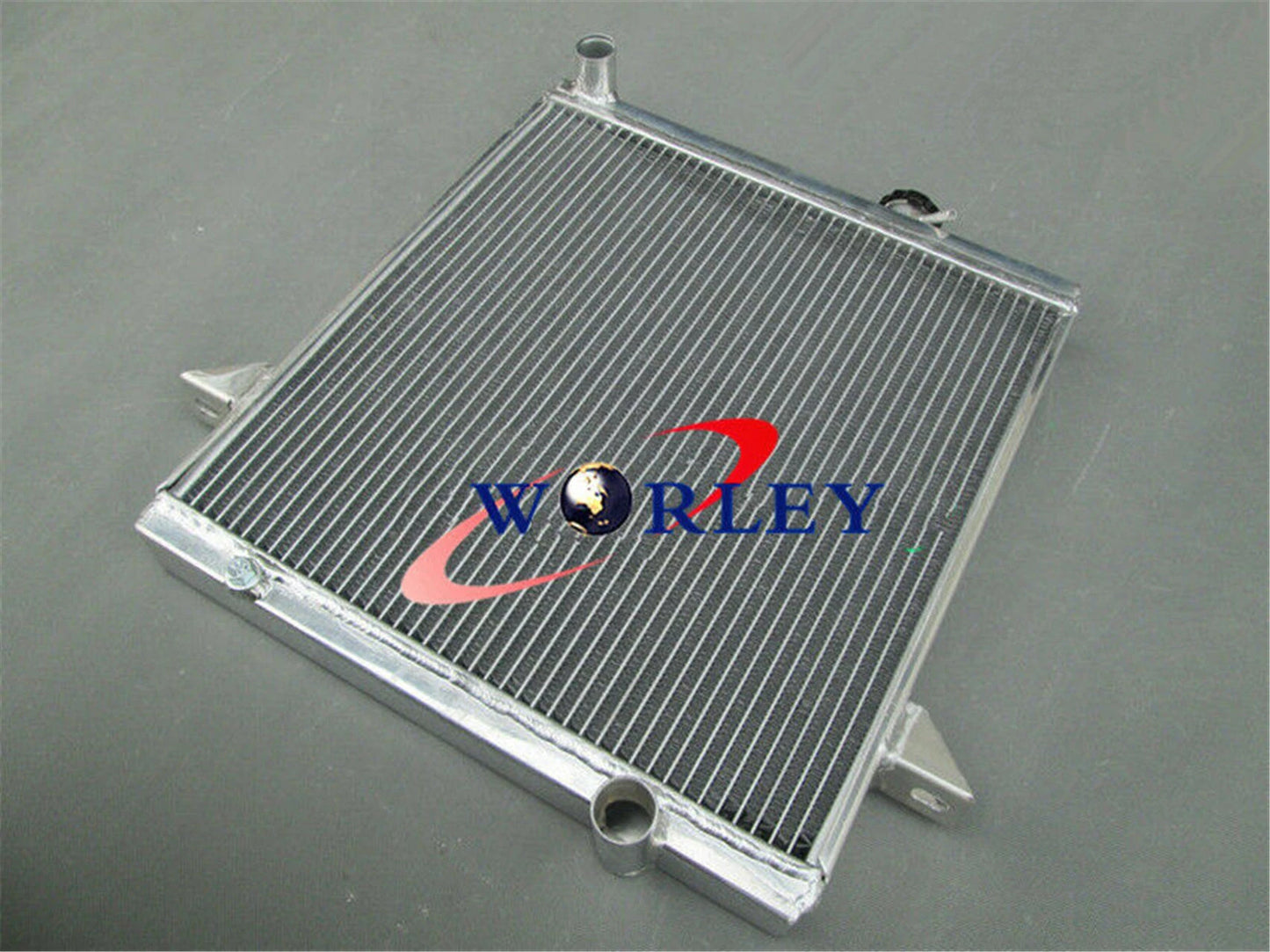 Aluminum Radiator & Shroud & Fan for Triumph TR6/TR250 (1967-1974)