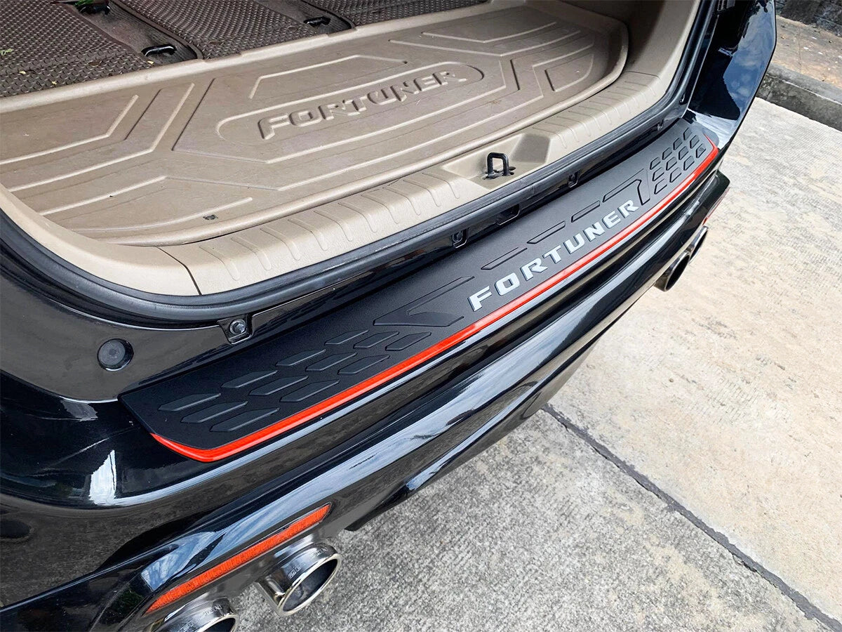 Red Matte Black Rear Bumper Step Door Scuff Plate Cover for Toyota Fortuner (15-22)