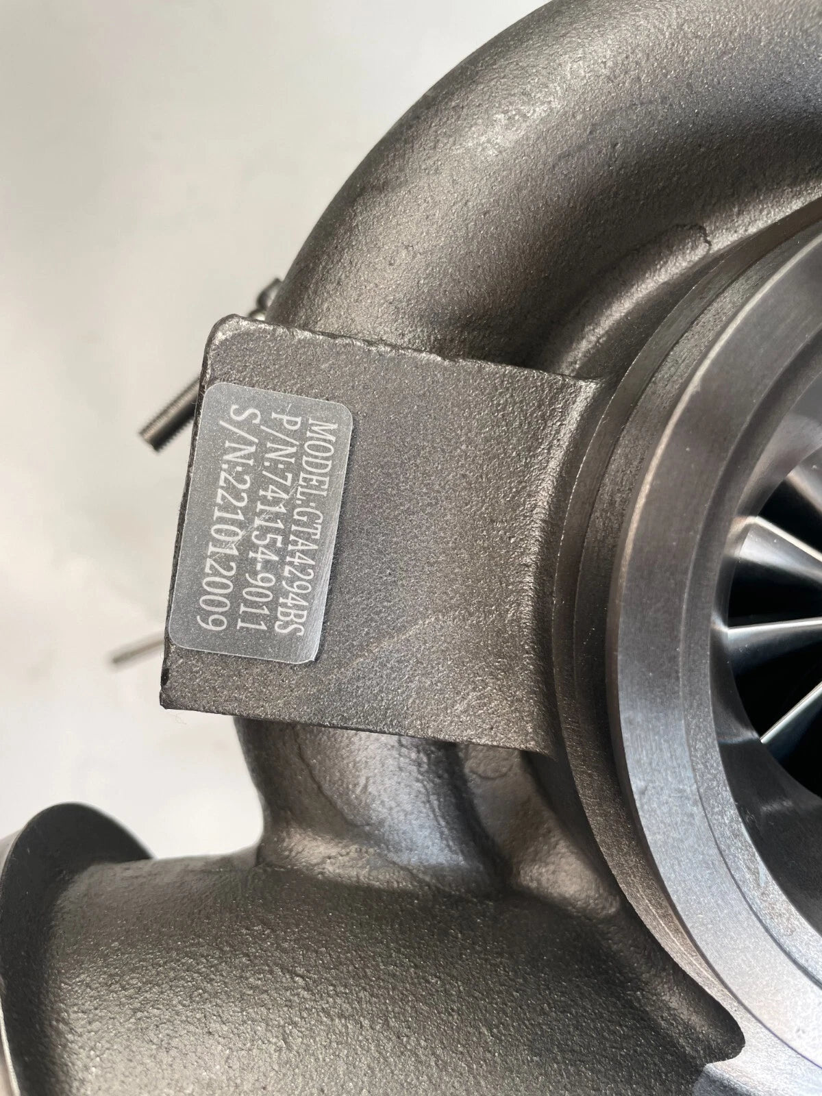 Caterpillar C15 Twin Turbocharger Set for High & Low Pressure ()
