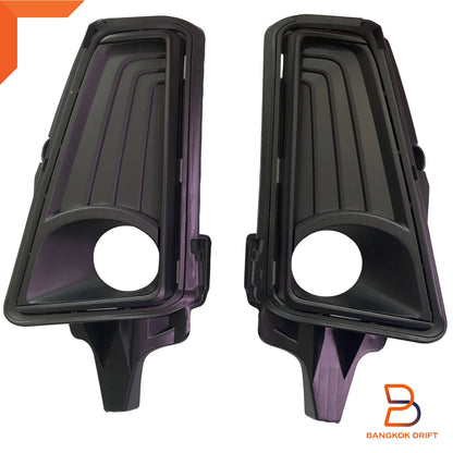 Fog Lamp Spot Light for Toyota Hiace Commuter 2020-2023 H300 Black Cover