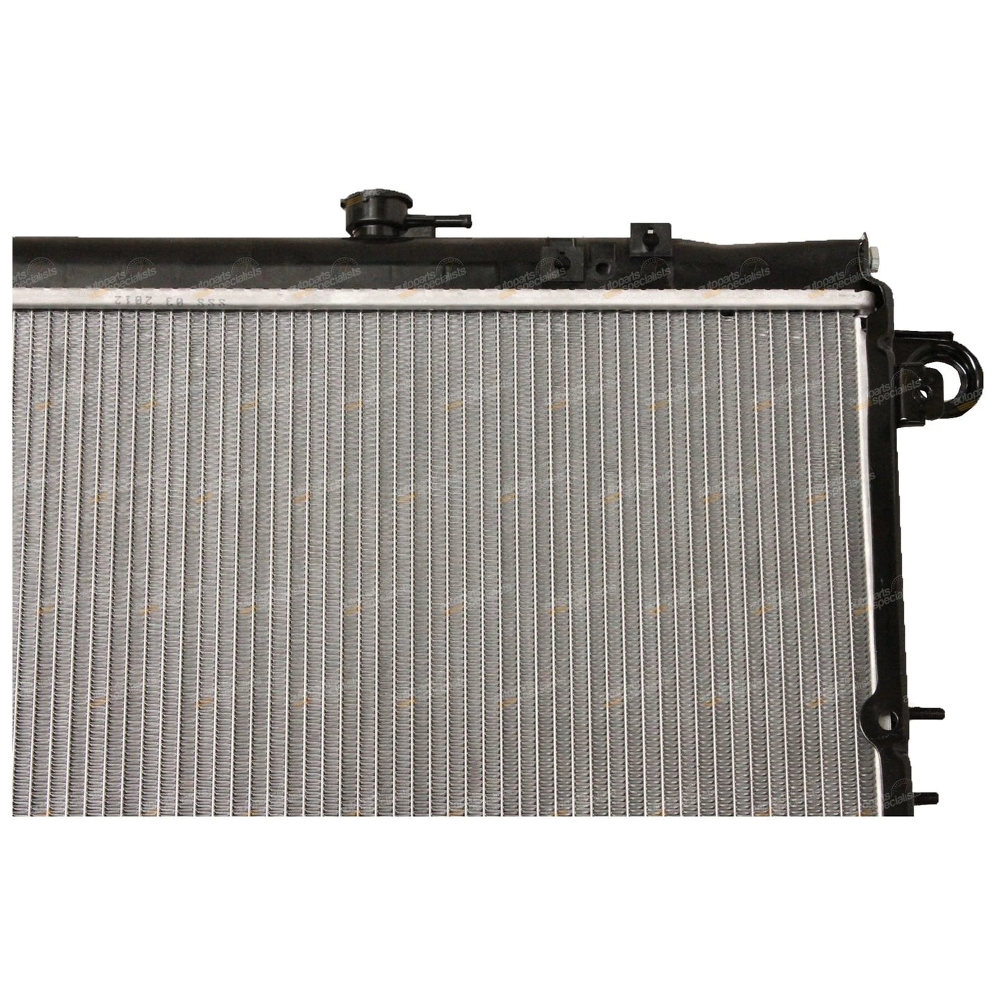 Aluminium Alloy Core Radiator for Toyota Landcruiser UZJ100 V8 (1998–2007)