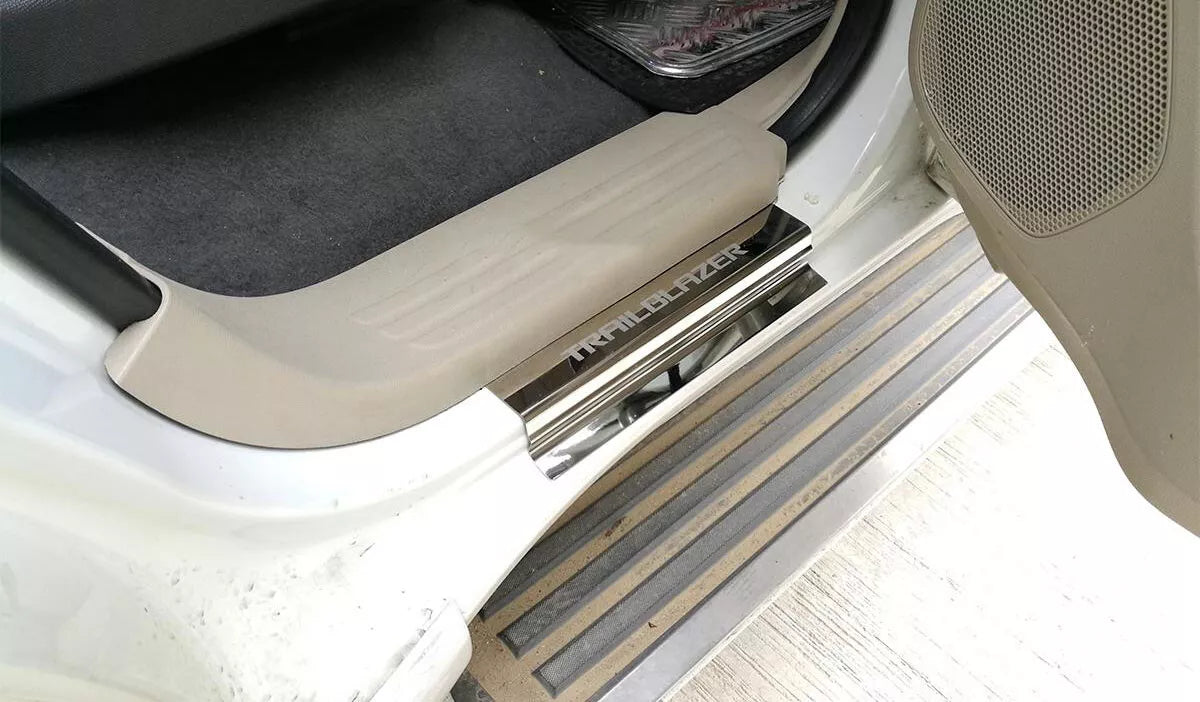 4 x Door Sill Scuff Plates for Chevrolet TrailBlazer (2012-2019)