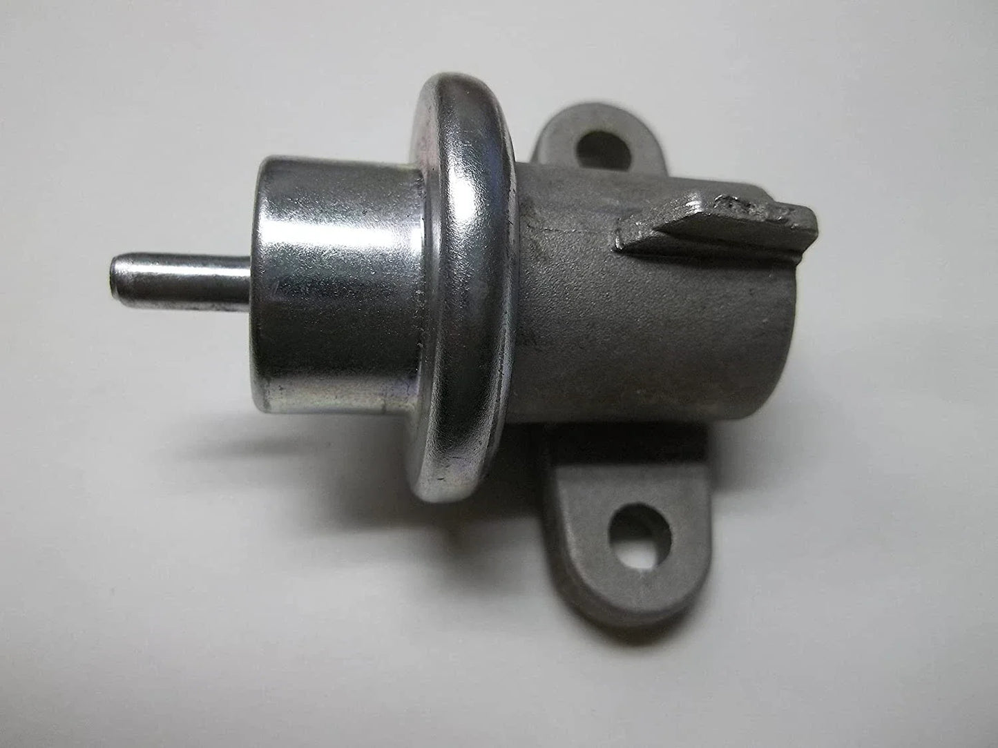 Fuel Pressure Regulator for MerCruiser 350 377 5.0 5.7 6.2 7.4 454 4.3