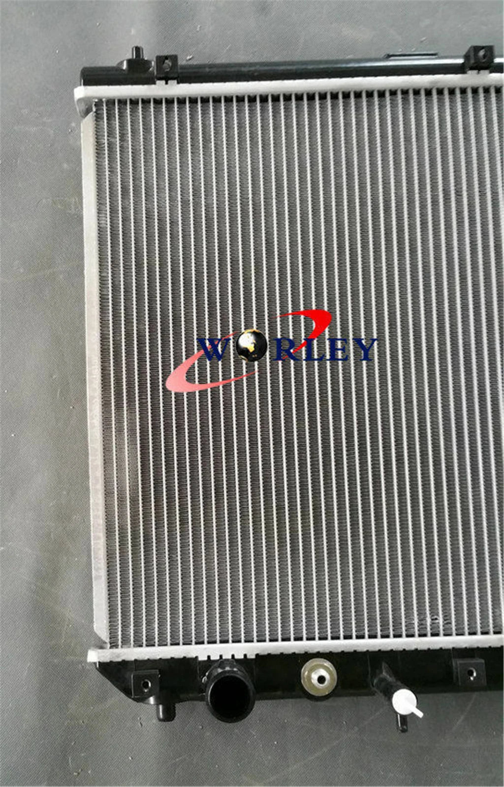 Radiator for Toyota Kluger MCU28 3.5L V6 (2003-2007)