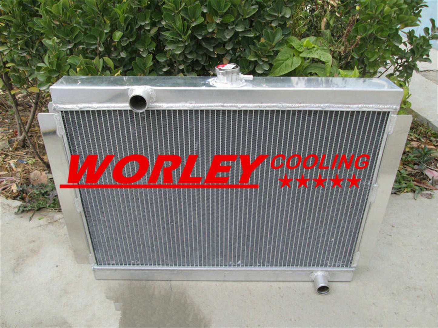3-Row Aluminum Radiator for 1975-78 Nissan Datsun 280Z 2.8L I6 (1975-1978)