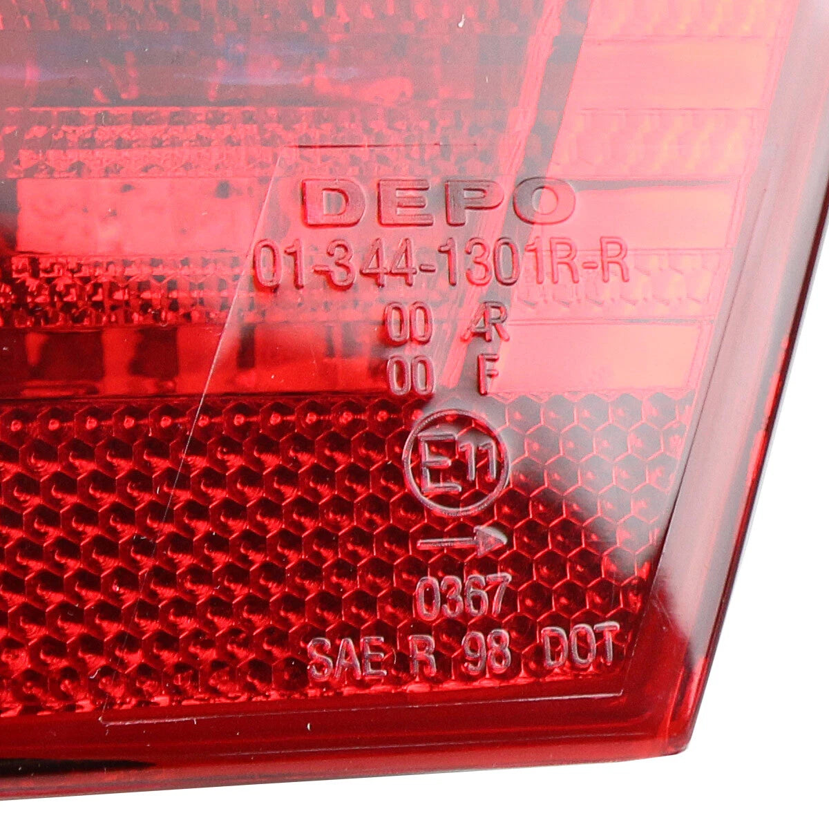 Rear Right Tail Light for BMW E46 320i 323i 325i 4DR (1998-2001)