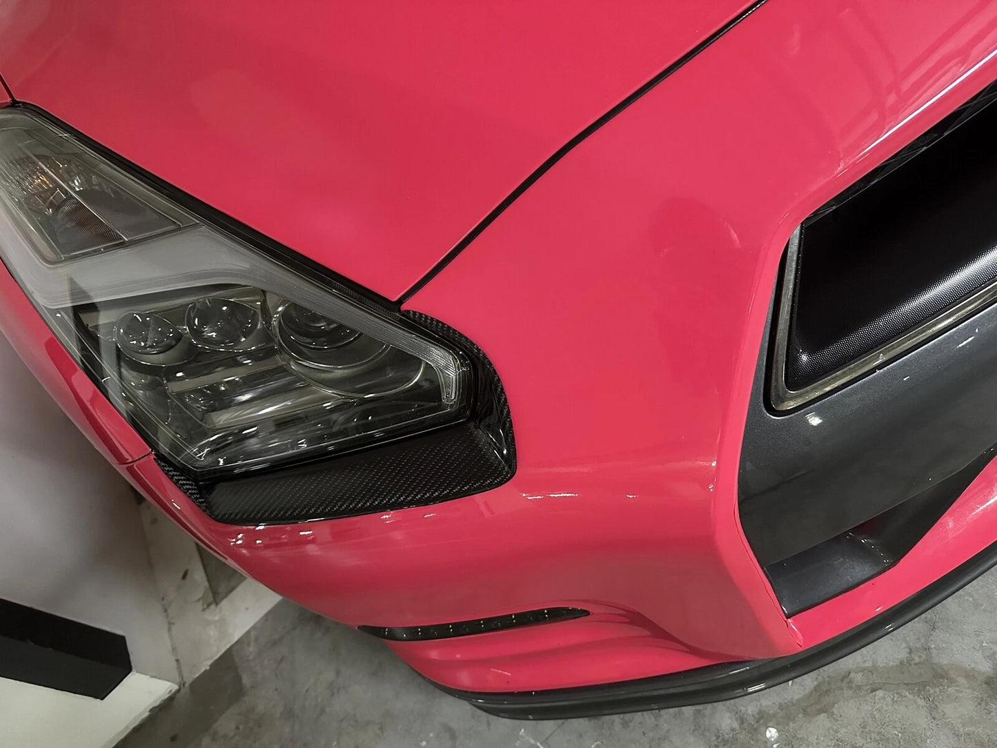 2 x Carbon Fiber Headlight Eyebrow Covers for Nissan GTR R35 (2008-2016)