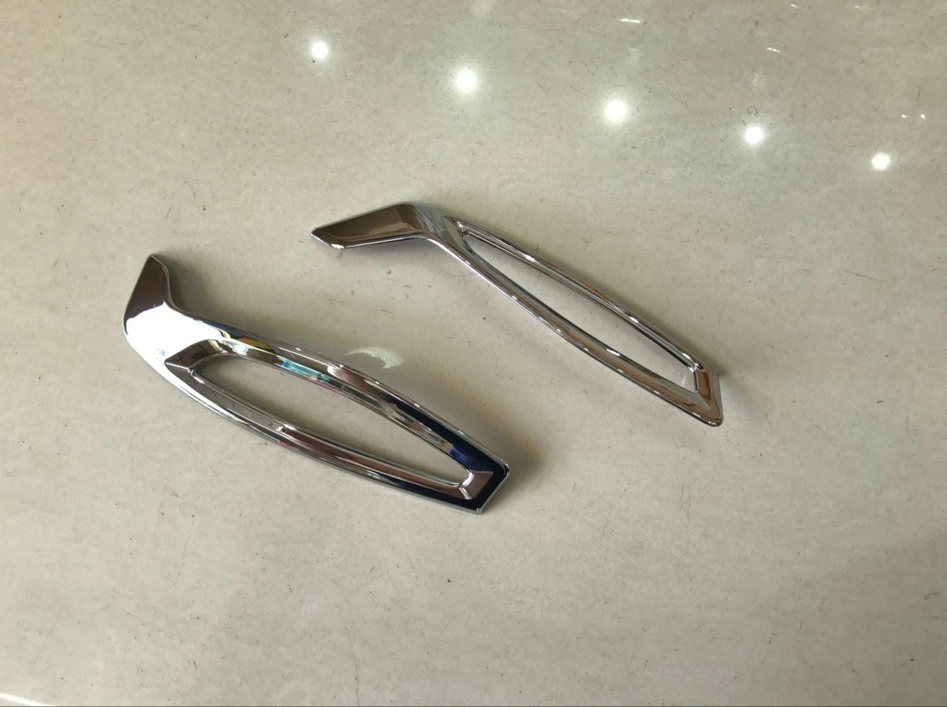 Chrome Inner Front Upper Air Outlet Vent Cover Trim for Toyota C-HR (2018-2023)