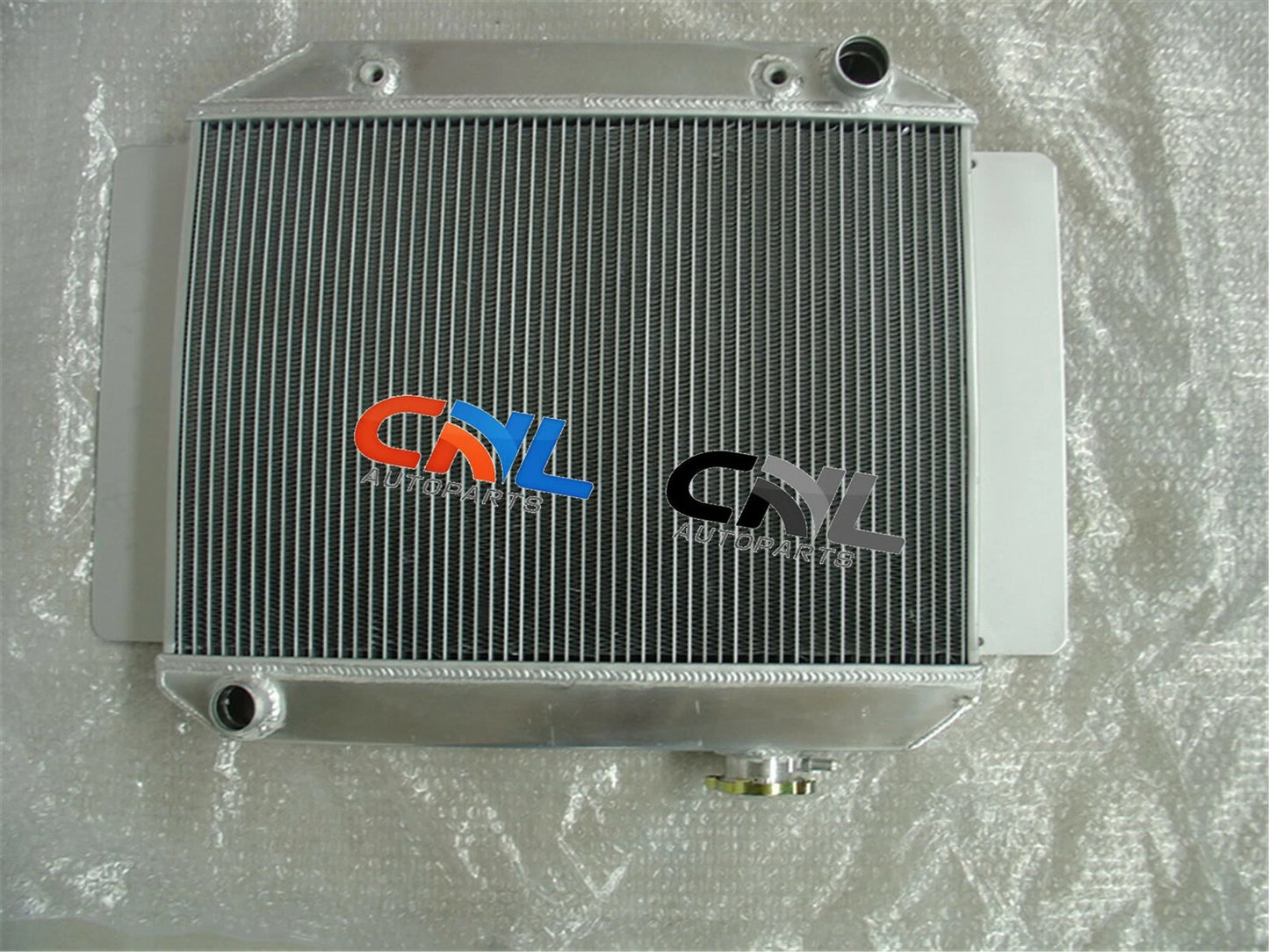 3 Row Radiator for Holden HQ HJ HX Torana Statesman Ute Van 253 308 V8 (1971-1980)