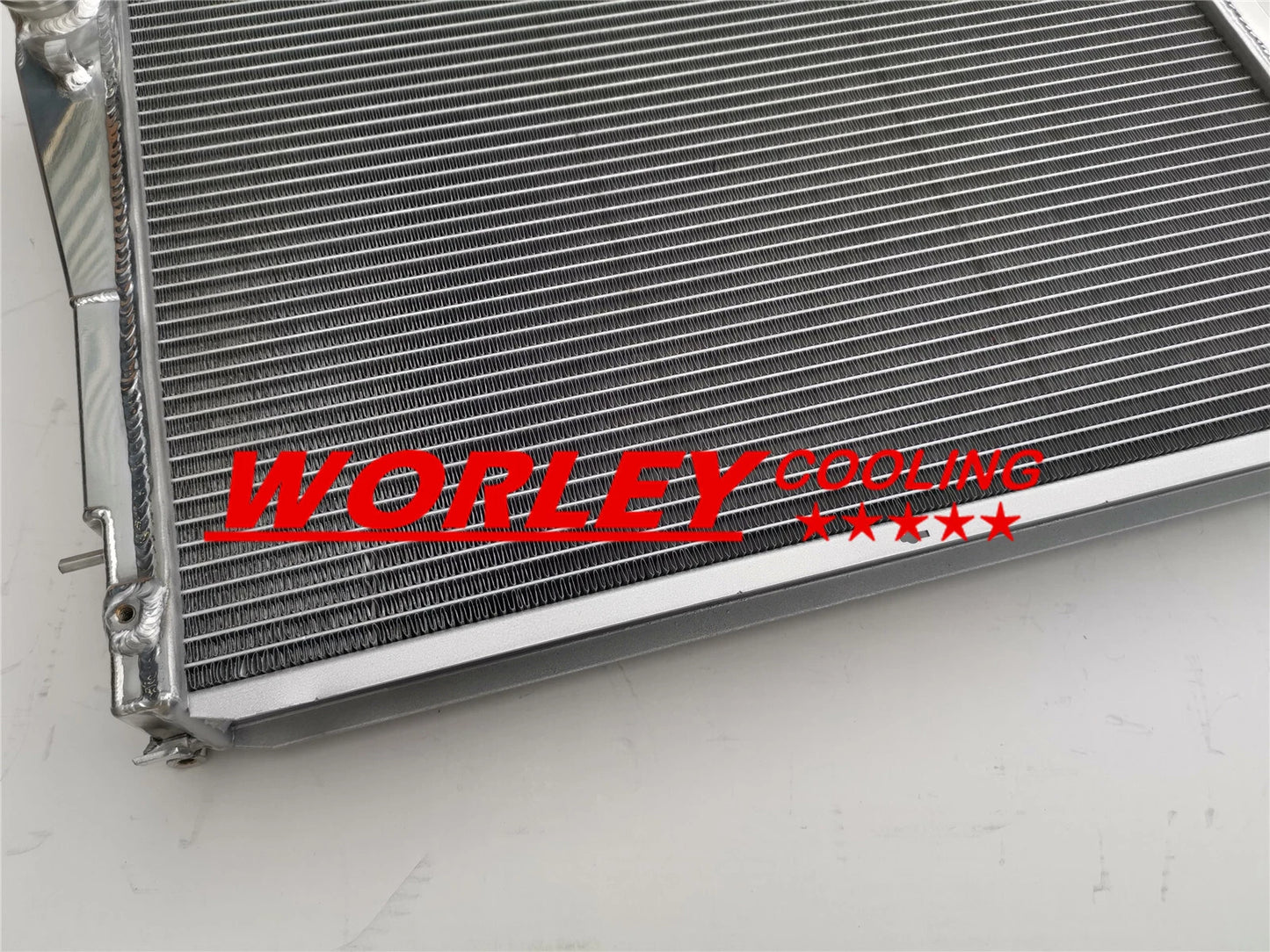 Aluminum Radiator +2 Fans for BMW E46 M3 330D 328 325 323 320 Ci 318i (1999-2006)