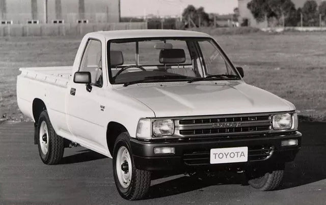 Door Panels Trim Cup for Toyota Hilux MK3 LN85 (1989-1997)