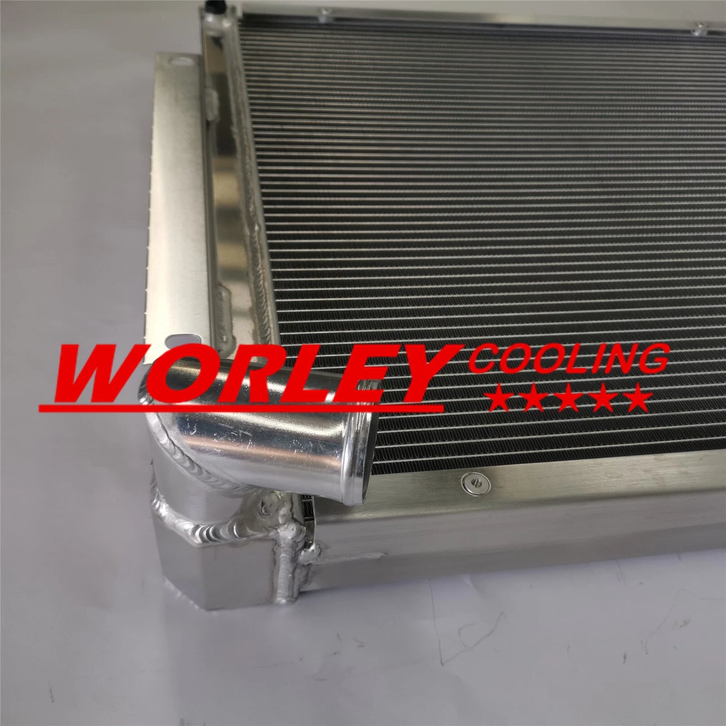 44mm Radiator for International Harvester Scout II (1970-1981)