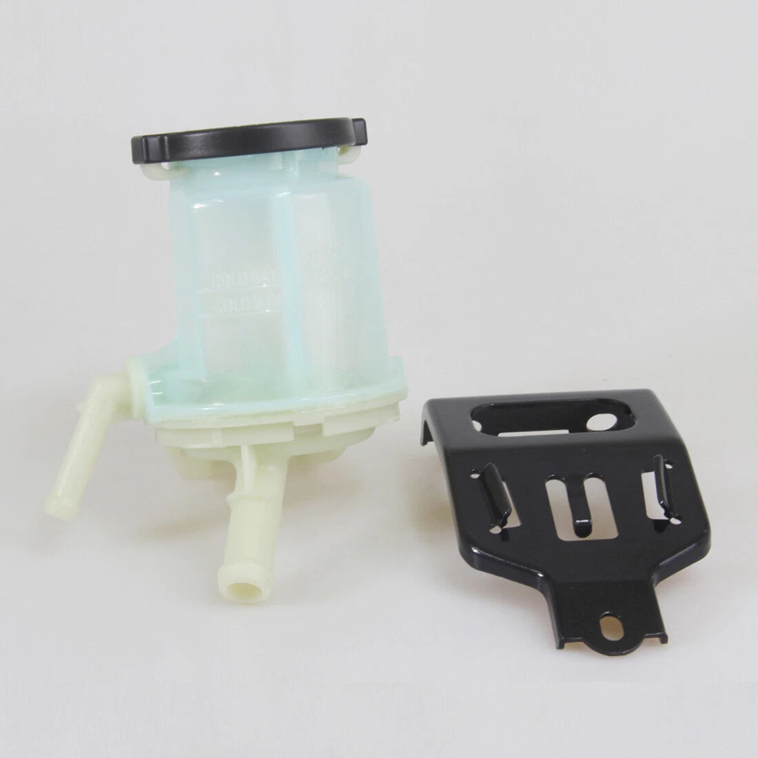 Steering Power Fluid Tank for Toyota HiluxMK6 SR5 2.0/3.0 Diesel 2005-2015