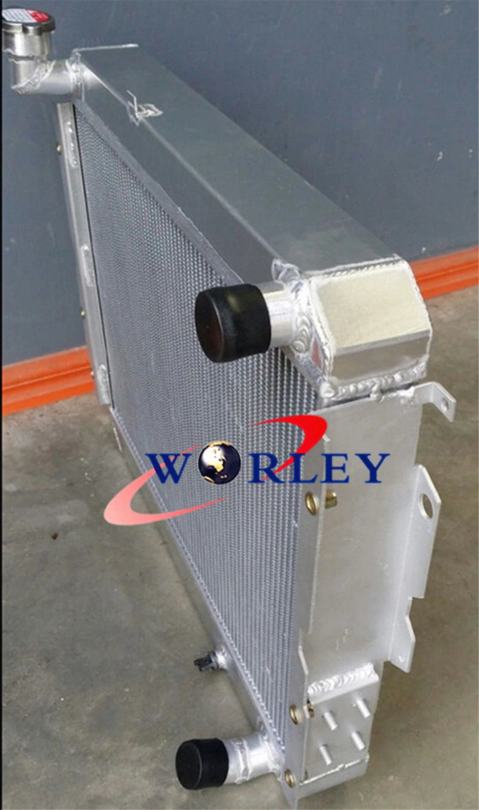 44mm Aluminum Radiator for Land Cruiser 60 Series HJ60 HJ61 HJ62 (1980-1990)