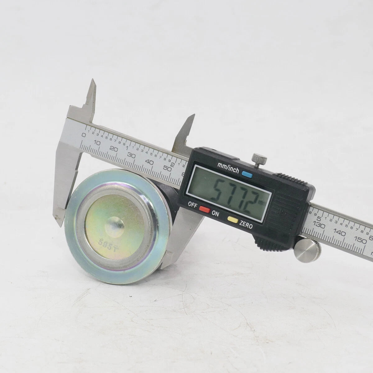 Front Upper Ball Joint for Toyota Hilux2004-2016
