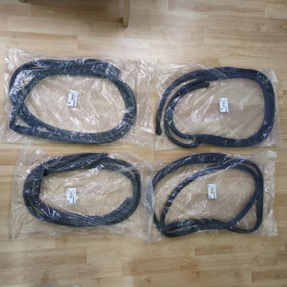 Door Rubber Weatherstrip L+R Set 4 Fits Toyota Corona AT190 4D Sedan 1992-96 D08